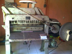 mesin potong kertas DQ 201 plat