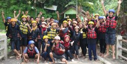 CV.Yogyakartas bersiap menyusuri sungai